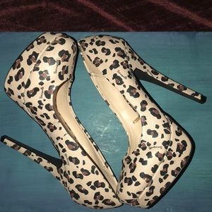 Betsy Johnson leopard platforms